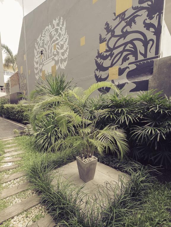 Thapae Loft Hotel Chiang Mai Exterior photo
