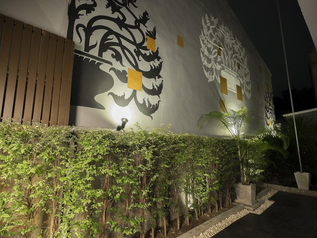 Thapae Loft Hotel Chiang Mai Exterior photo