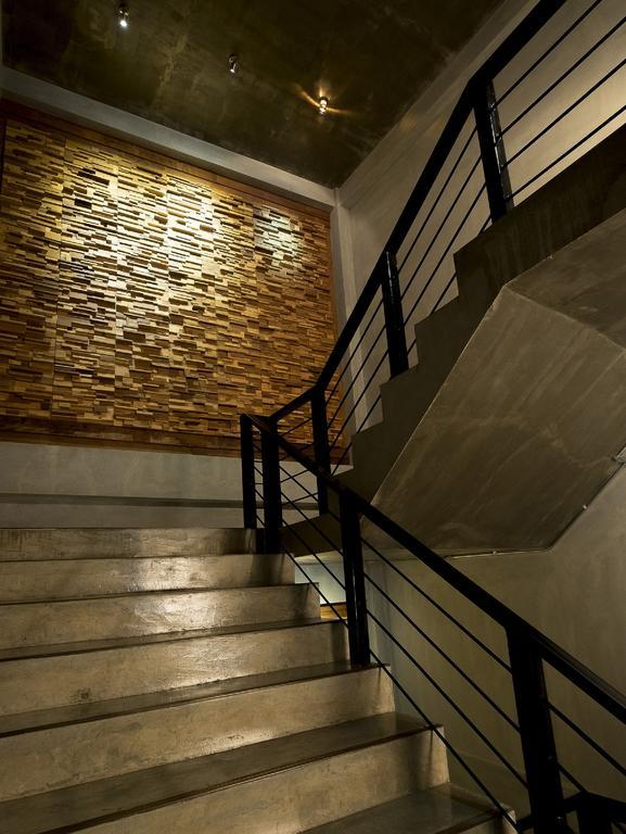 Thapae Loft Hotel Chiang Mai Exterior photo