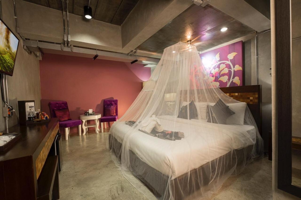 Thapae Loft Hotel Chiang Mai Exterior photo